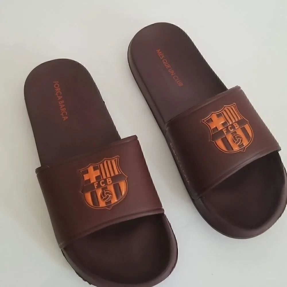 FCB Barcelona Men slippers sz 12